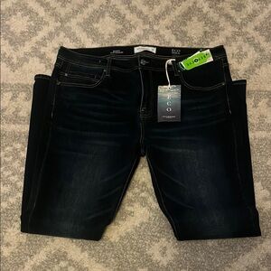 NWT Liverpool ECO Jeans